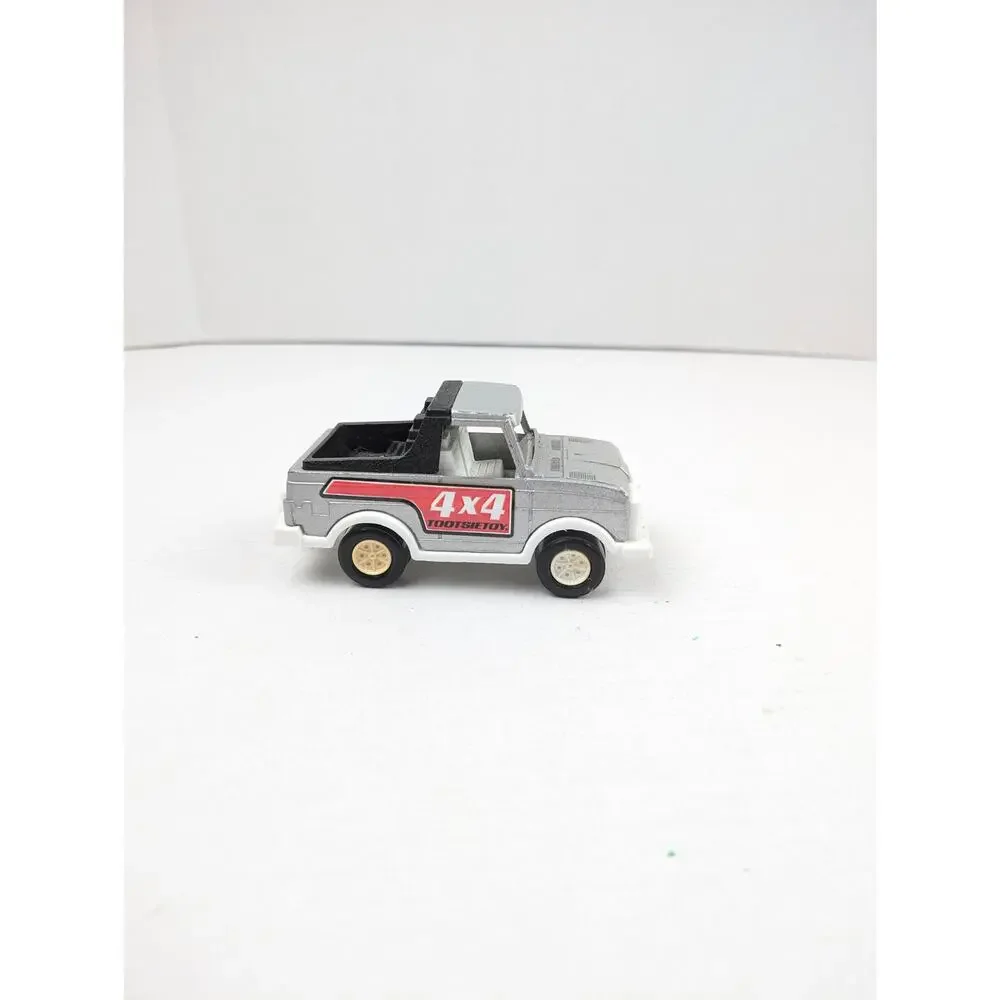 Vintage Tootsietoy Subaru BRAT 4x4 Silver Plastic Pickup Truck USA